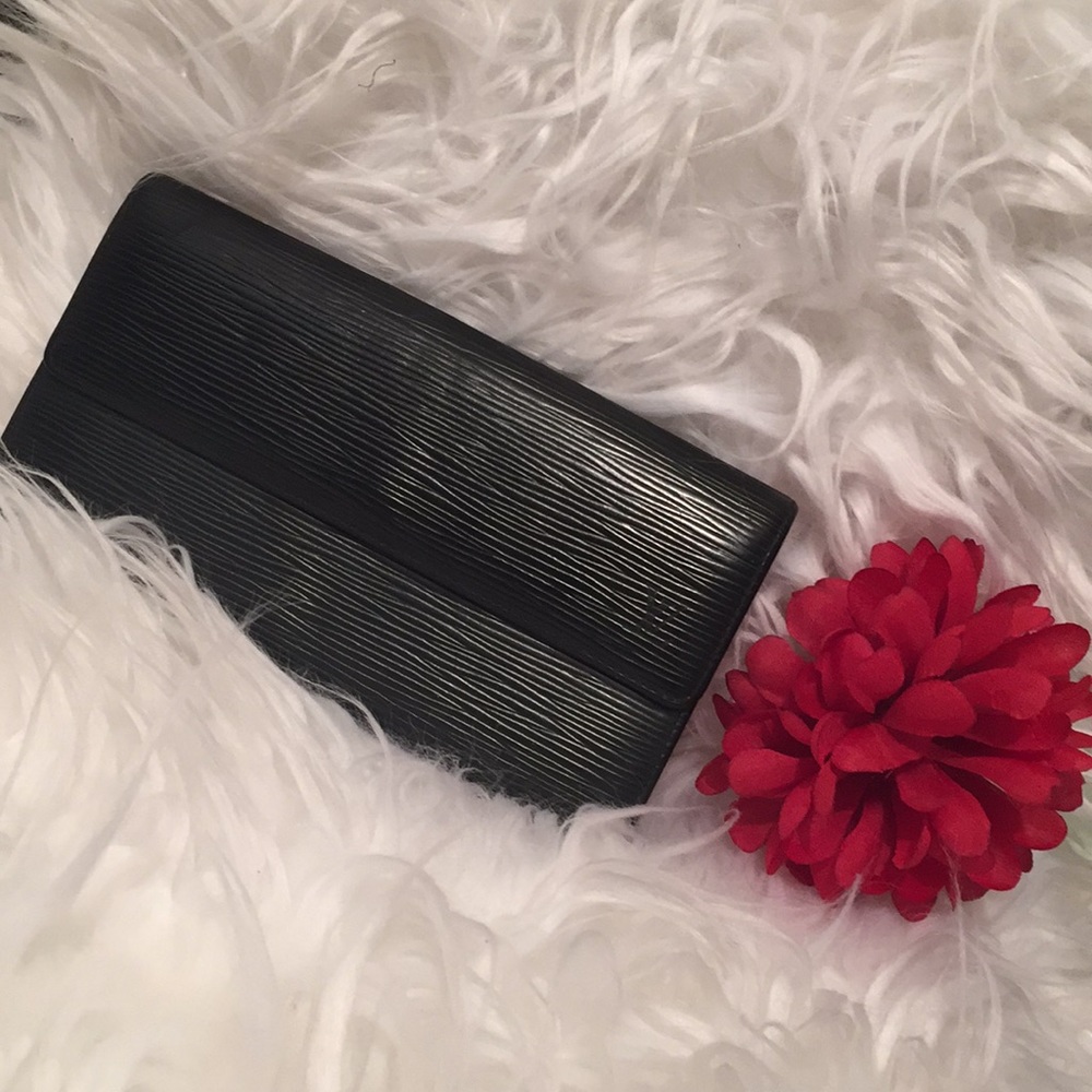Authentic Louis Vuitton Long Wallet